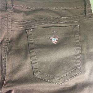 Women’s 30R Med Rise Power Skinny